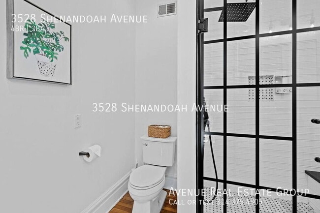 Building Photo - 3528 Shenandoah Ave