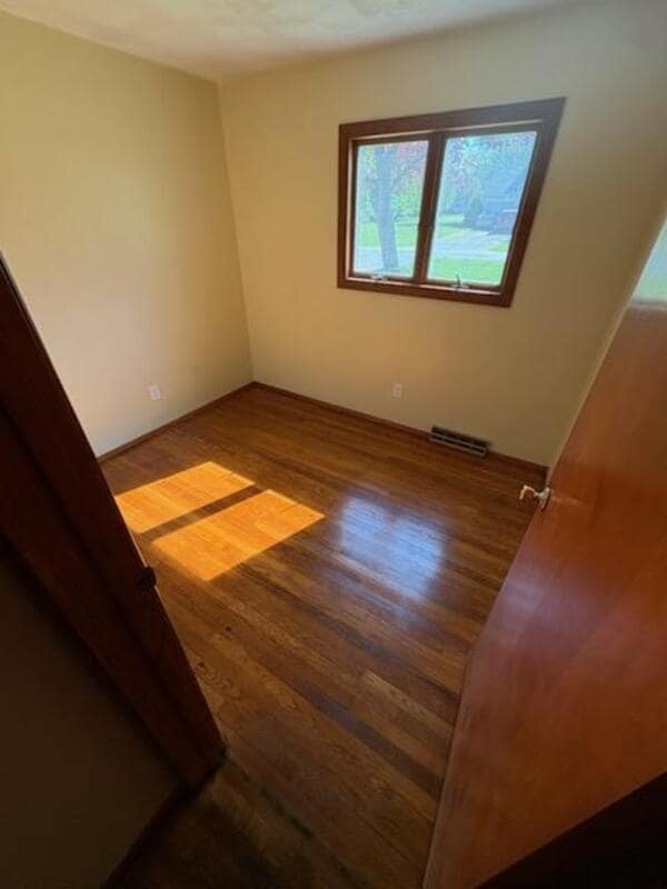 Building Photo - 476 Laurel Woods Dr