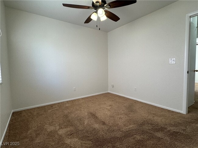 Building Photo - 5934 Gingham St