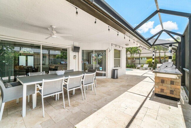 Building Photo - 2470 Sandstone Ct