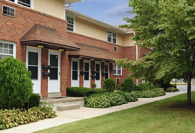 Building Photo - Gladmar Court