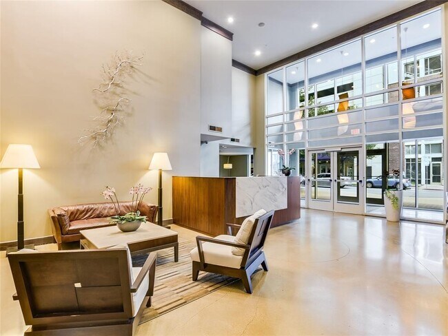 Building Photo - 54 Rainey St