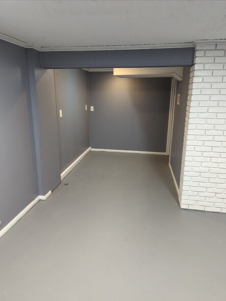 Basement - 793 Wiltshire Rd