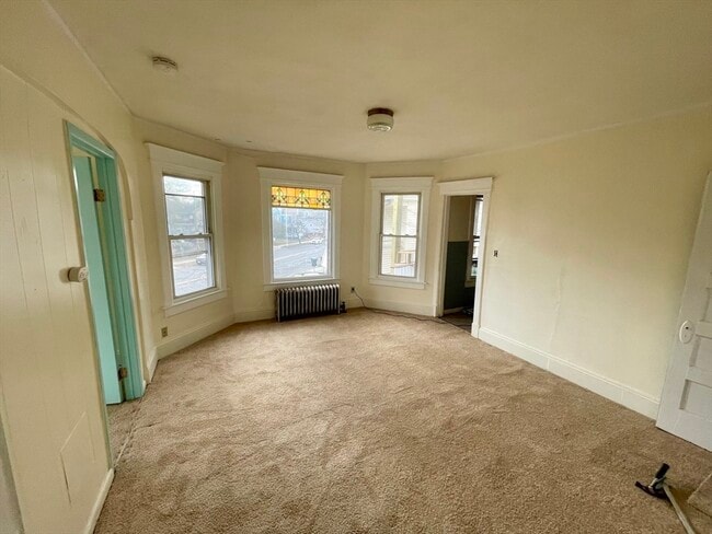 Building Photo - 735 Belmont Ave
