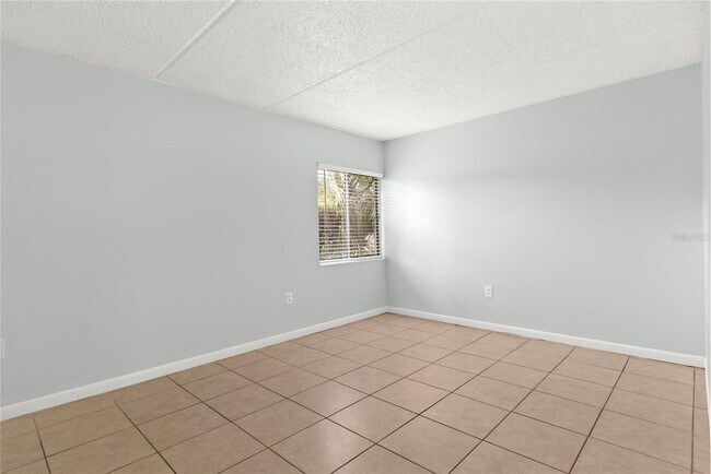 Building Photo - 1108 Bartow Rd