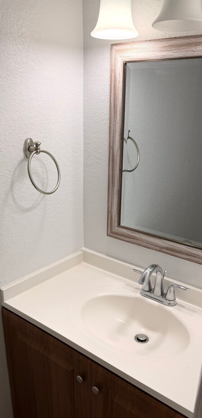 Building Photo - 3904 Brigadoon Cir