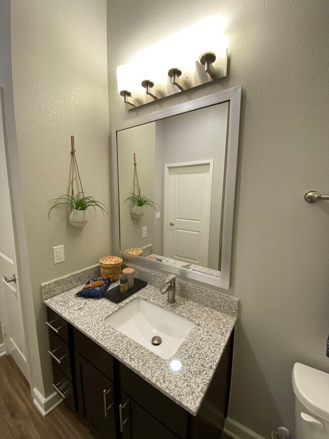 Building Photo - 2501 Marshall St