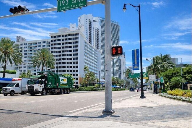 Building Photo - 19201 Collins Ave