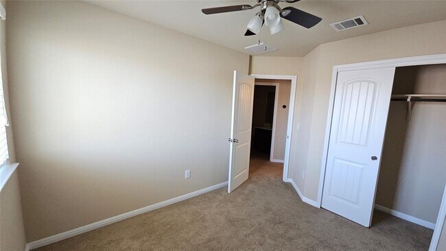 Building Photo - 617 Katmai Cir