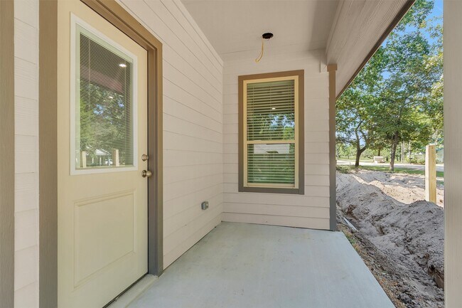 Building Photo - 11101 Park Dr