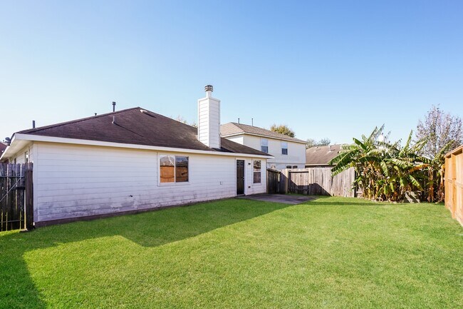 Building Photo - 2410 Hawthorne Brook Ln