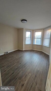 Building Photo - 1515 N 60th St