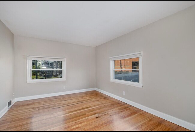 Building Photo - OX Properties