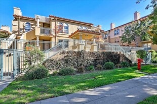 Building Photo - 952 S 11th St