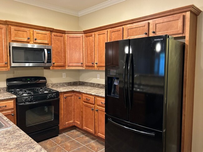 Building Photo - 122 Singapore Cir