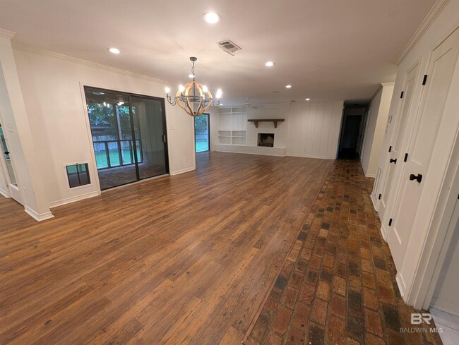 Building Photo - 507 Patlynn Dr