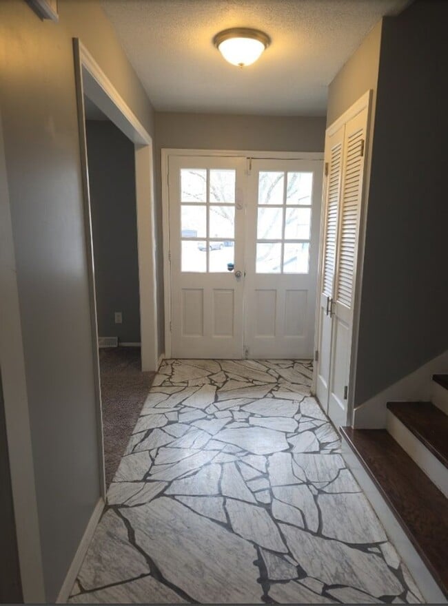 Building Photo - Coming Soon-Beautiful 4bedroom 2.5 bath