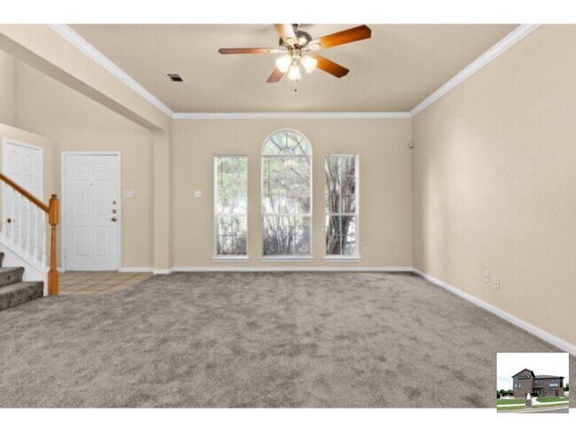 Building Photo - 118 Lone Shadow Dr