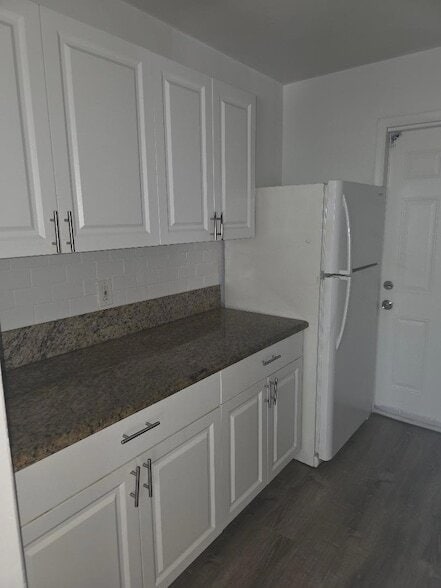 Building Photo - 1123 NW 3rd Ave