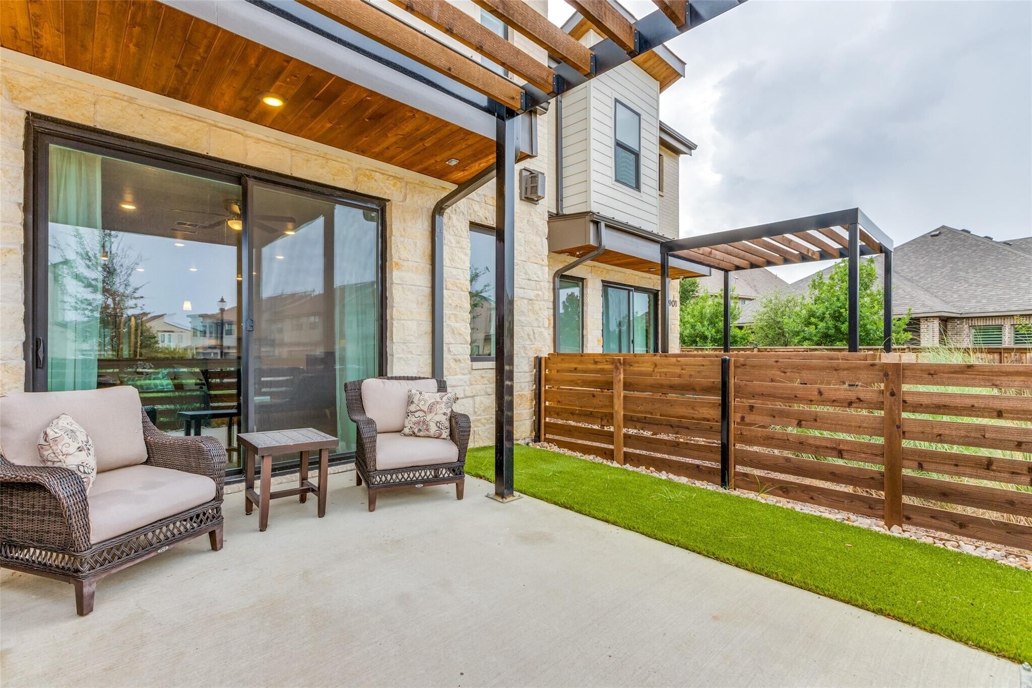 Building Photo - 3891 Pine Leaf Ln