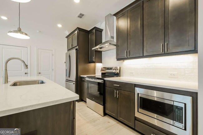 Building Photo - 514 Alice Wy