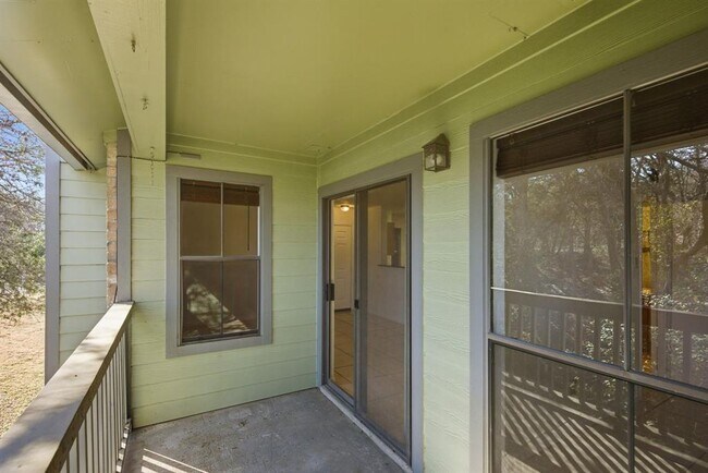 Building Photo - 4500 E Oltorf St