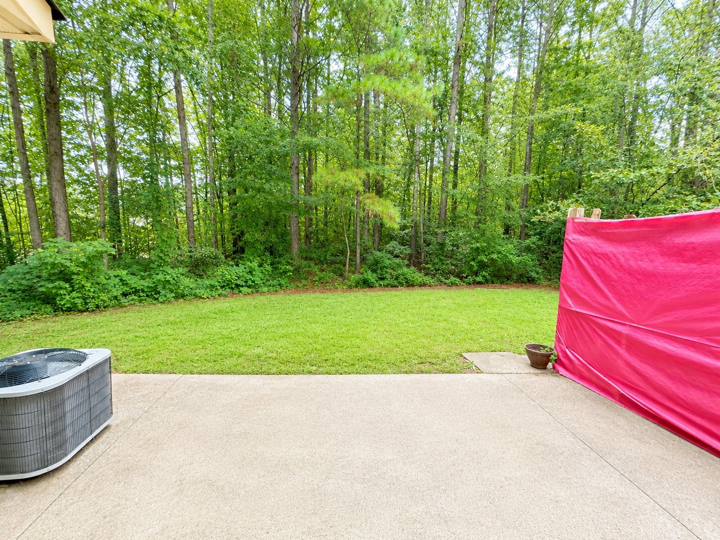 Building Photo - 1323 Sweet Pine Dr