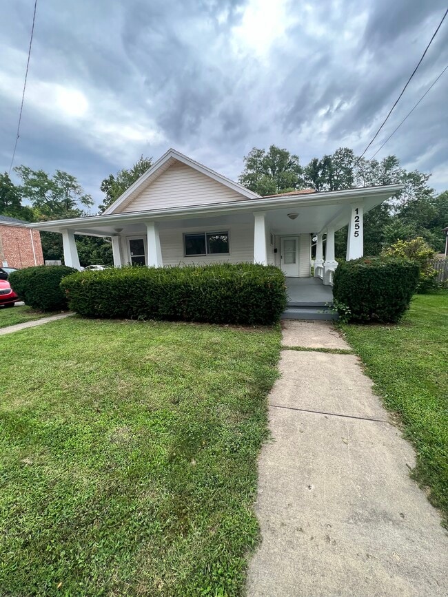 Building Photo - Single Family House in Kettering