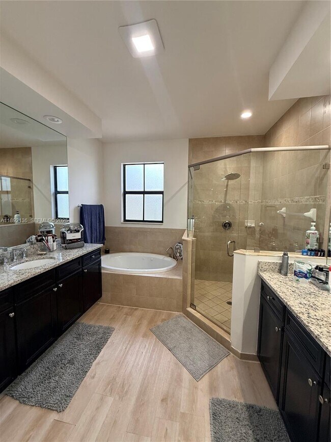 Building Photo - 8640 NW 101st Pl