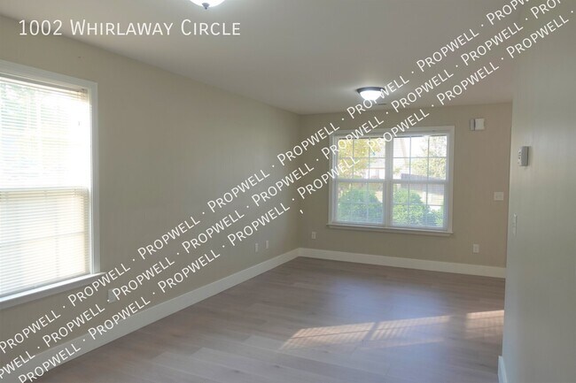 Building Photo - 1002 Whirlaway Cir