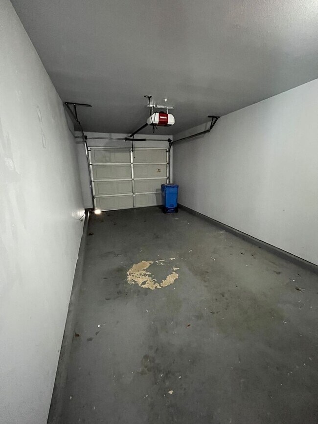 Building Photo - Beautiful 2-bedroom, 1.5-bath home in San Luis Obispo!