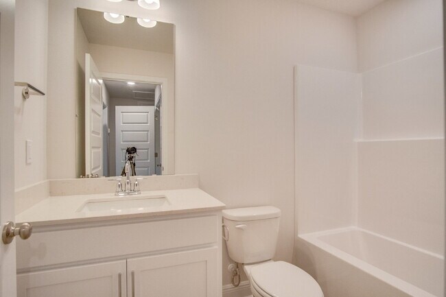 Building Photo - Brand New! Stylish 3BR/2.5BA Townhome with Modern Finishes, Quartz Kitchen, Garage, and Easy Acce...