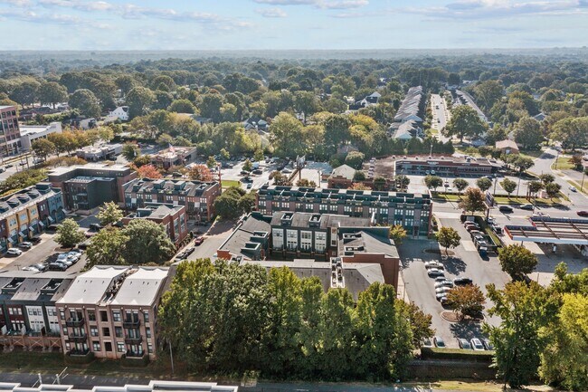 Building Photo - 462 New Bern Station Ct