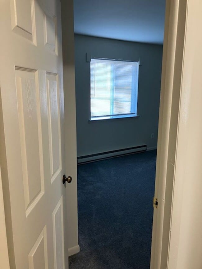 Building Photo - RANCH STYLE 3 BEDROOM DUPLEX FOR LEASE