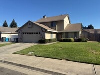 Building Photo - 4 BD 2 BATH HOME IN A GREAT NEIGHBORHOOD