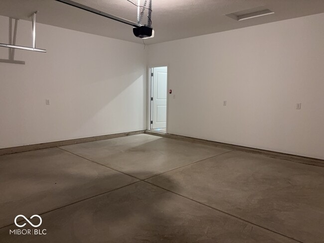 Building Photo - 821 Oyster Bay Dr