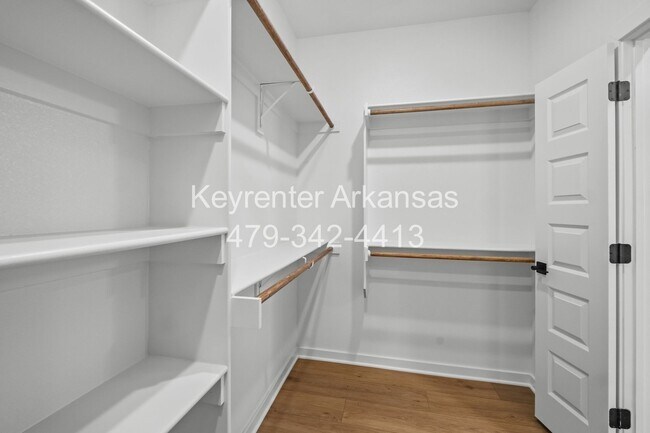Building Photo - Live New in Bentonville | 3BR Beauty with Backyard