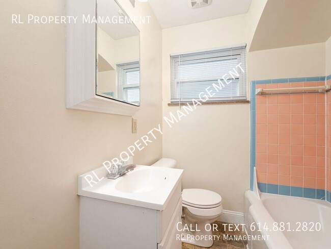 Building Photo - 2 Units Available! Cozy 1 bedroom 1 bathro...