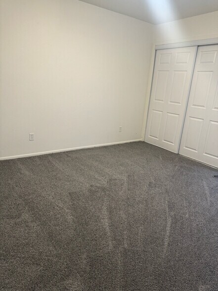 Building Photo - 701 Canada St