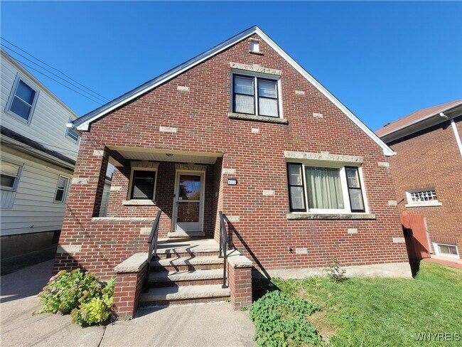 Primary Photo - 532 16th St