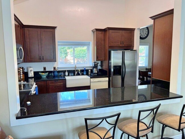 Building Photo - BEAUTIFULLY REMODELED 2 STORY VACAVILLE *S...
