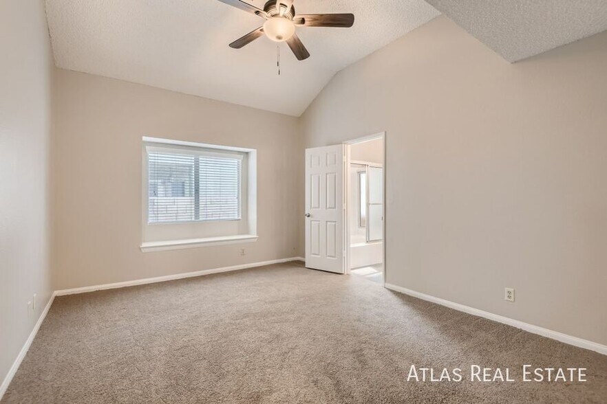 Building Photo - 1659 Duarte Dr