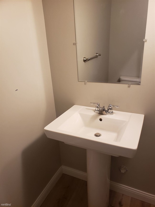 Building Photo - 5113 Devils Glen Rd