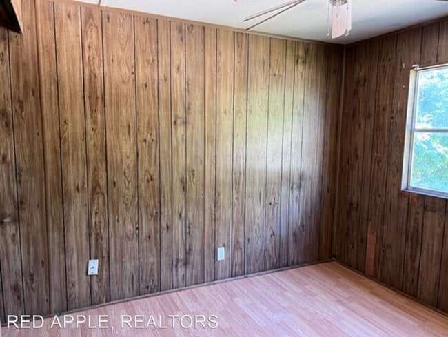 Building Photo - 3 br, 2 bath House - 601 Chapel Hill Rd