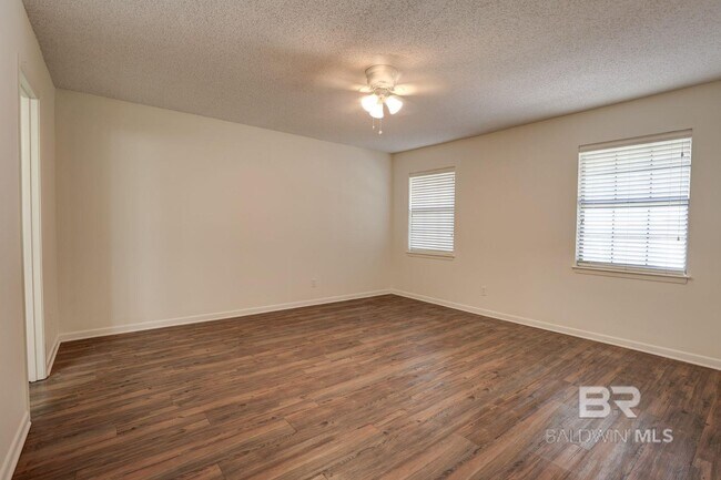 Building Photo - 7269 Charbon Dr
