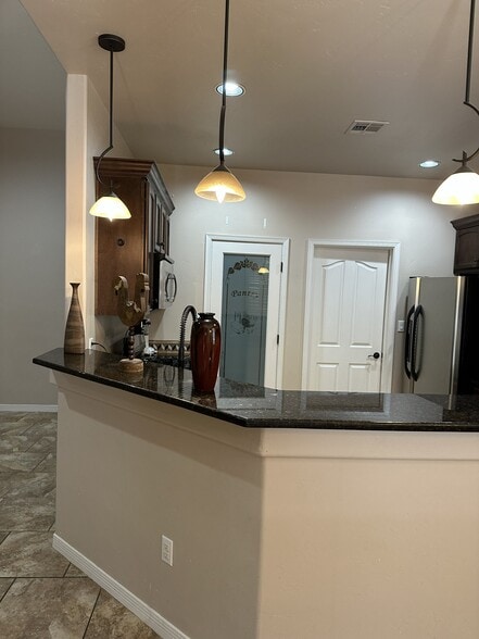 Building Photo - 7470 Sierra Linda Ct