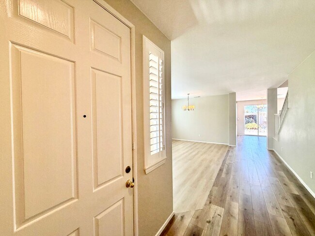 Building Photo - 46383 Vianne Ct