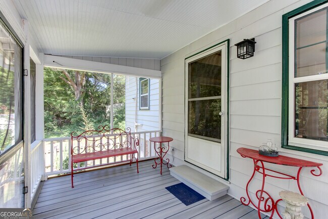 Building Photo - 127 Wilkins Rd