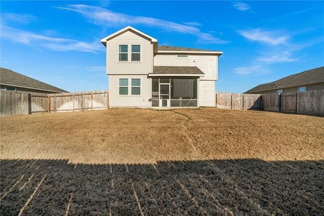 Building Photo - 19004 Elk Horn Dr