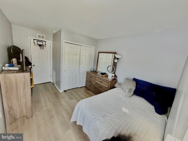 Building Photo - 212 Nottingham Ct